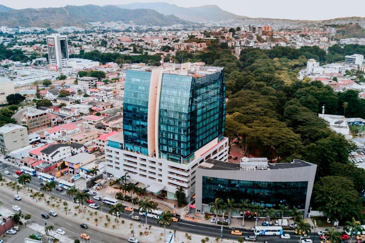 Courtyard By Marriott Guayaquil Hotel Ngoại thất bức ảnh
