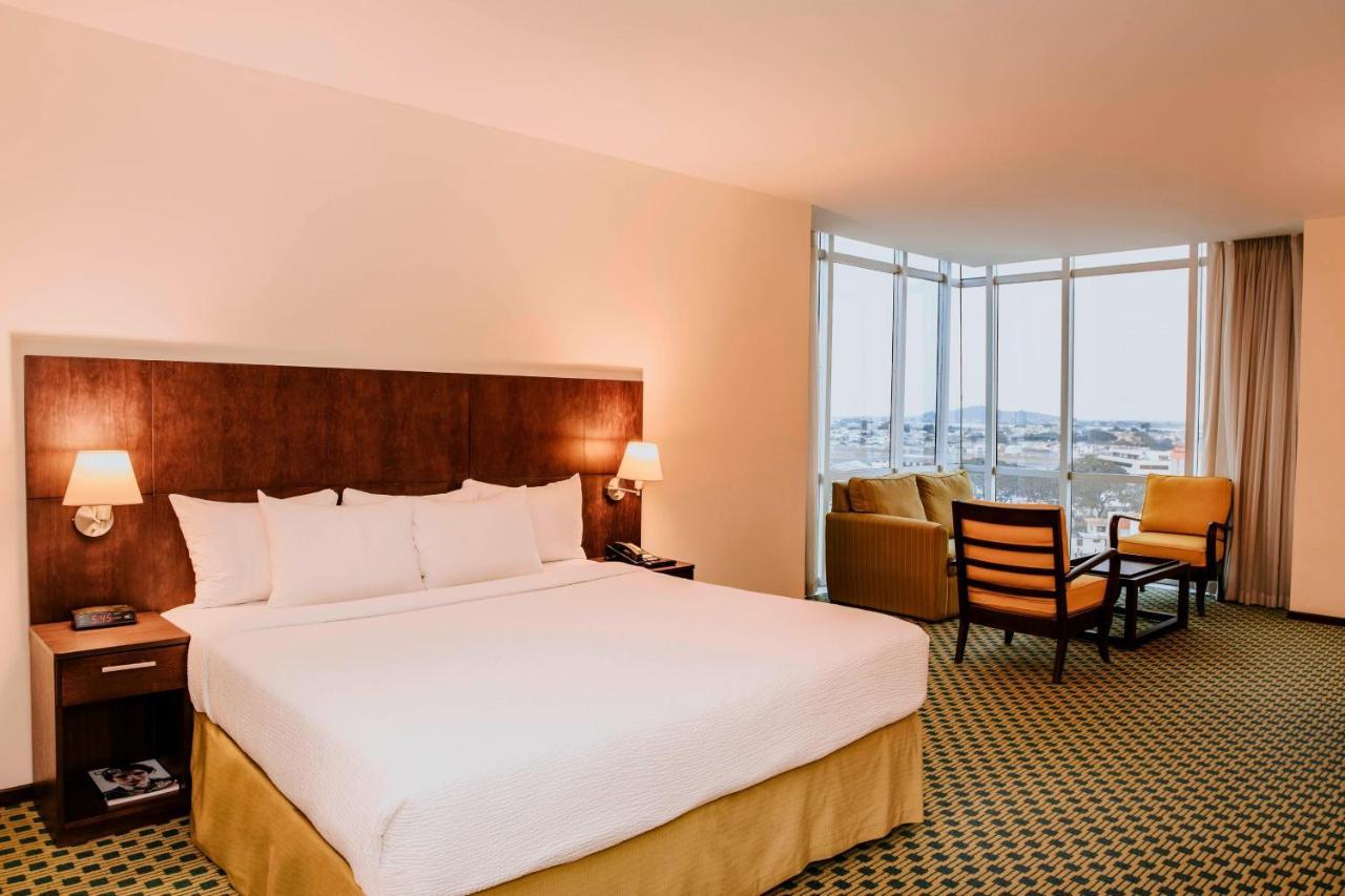 Courtyard By Marriott Guayaquil Hotel Ngoại thất bức ảnh