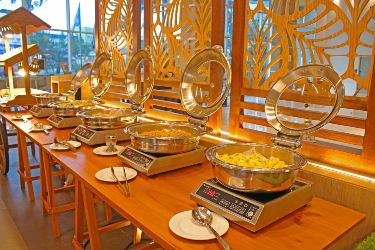 Courtyard By Marriott Guayaquil Hotel Ngoại thất bức ảnh