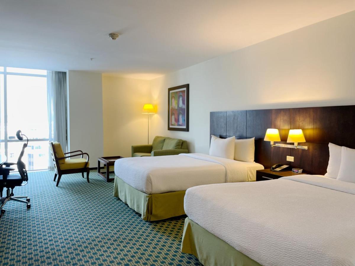 Courtyard By Marriott Guayaquil Hotel Ngoại thất bức ảnh