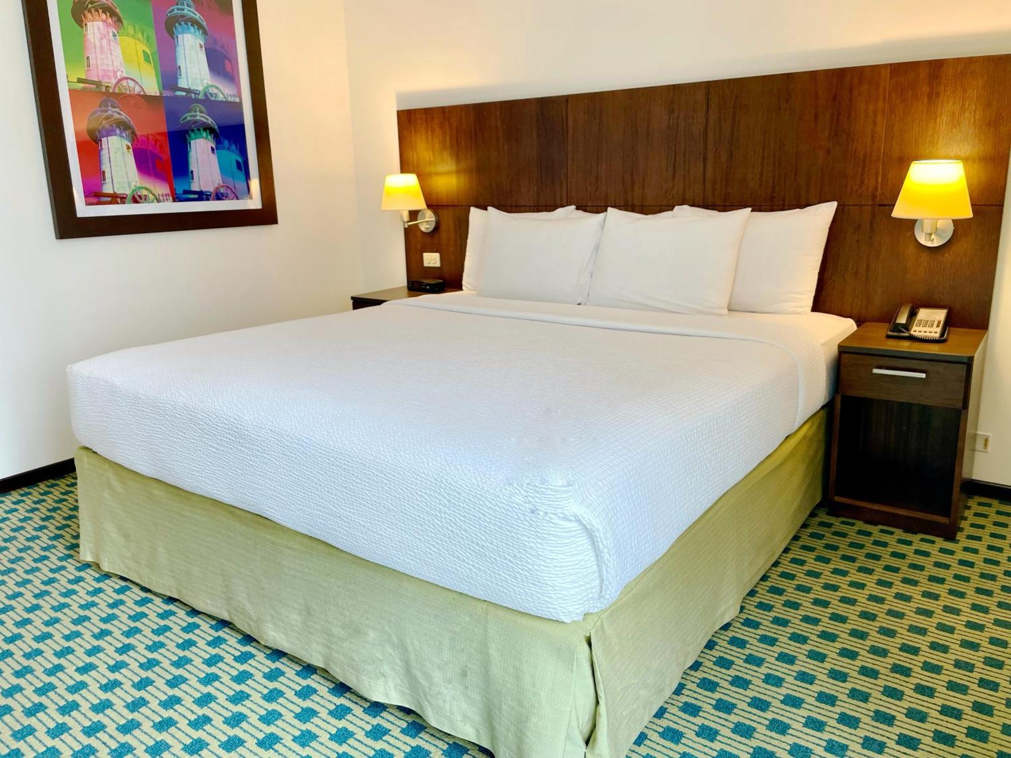 Courtyard By Marriott Guayaquil Hotel Ngoại thất bức ảnh