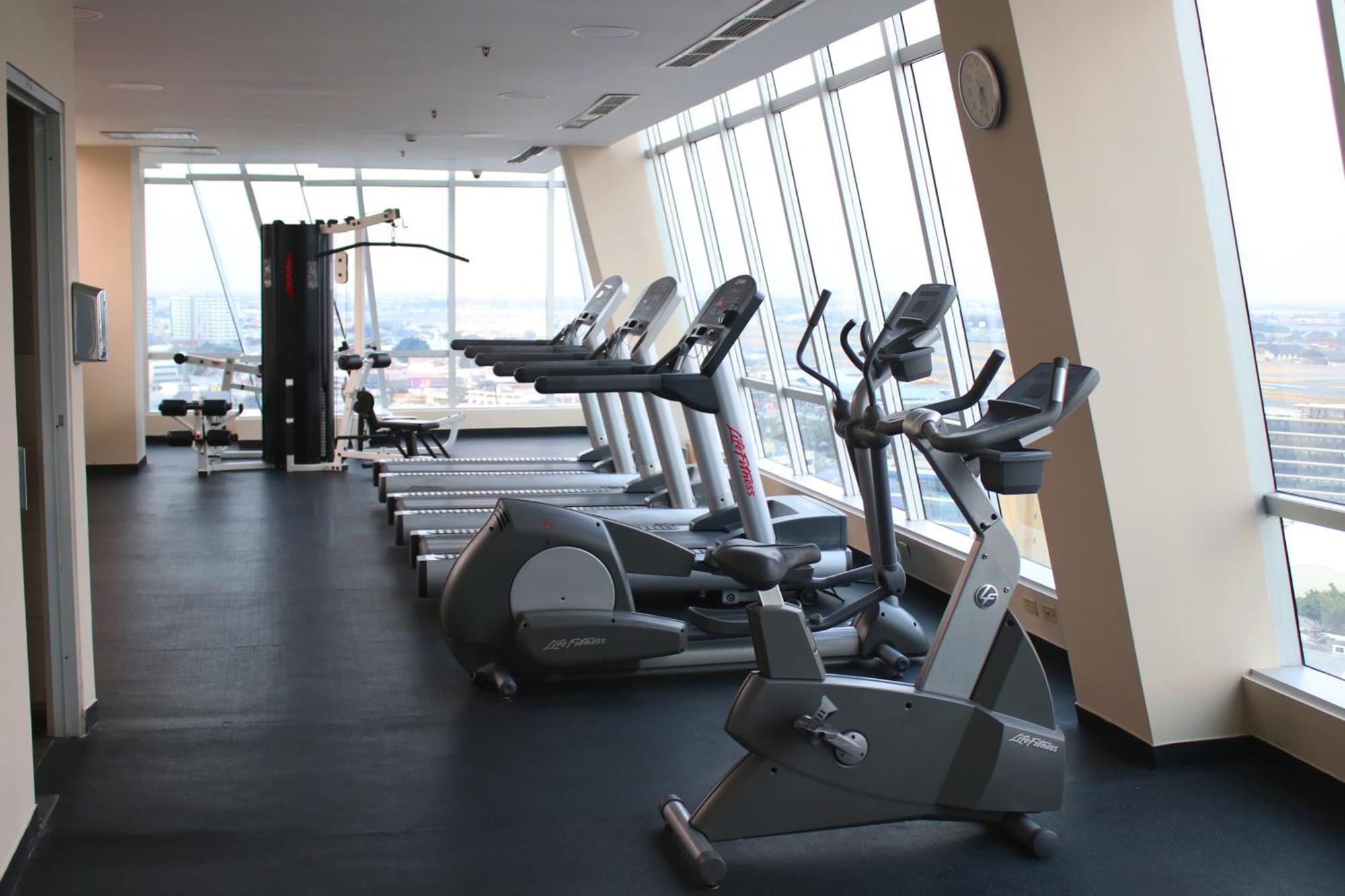 Courtyard By Marriott Guayaquil Hotel Ngoại thất bức ảnh