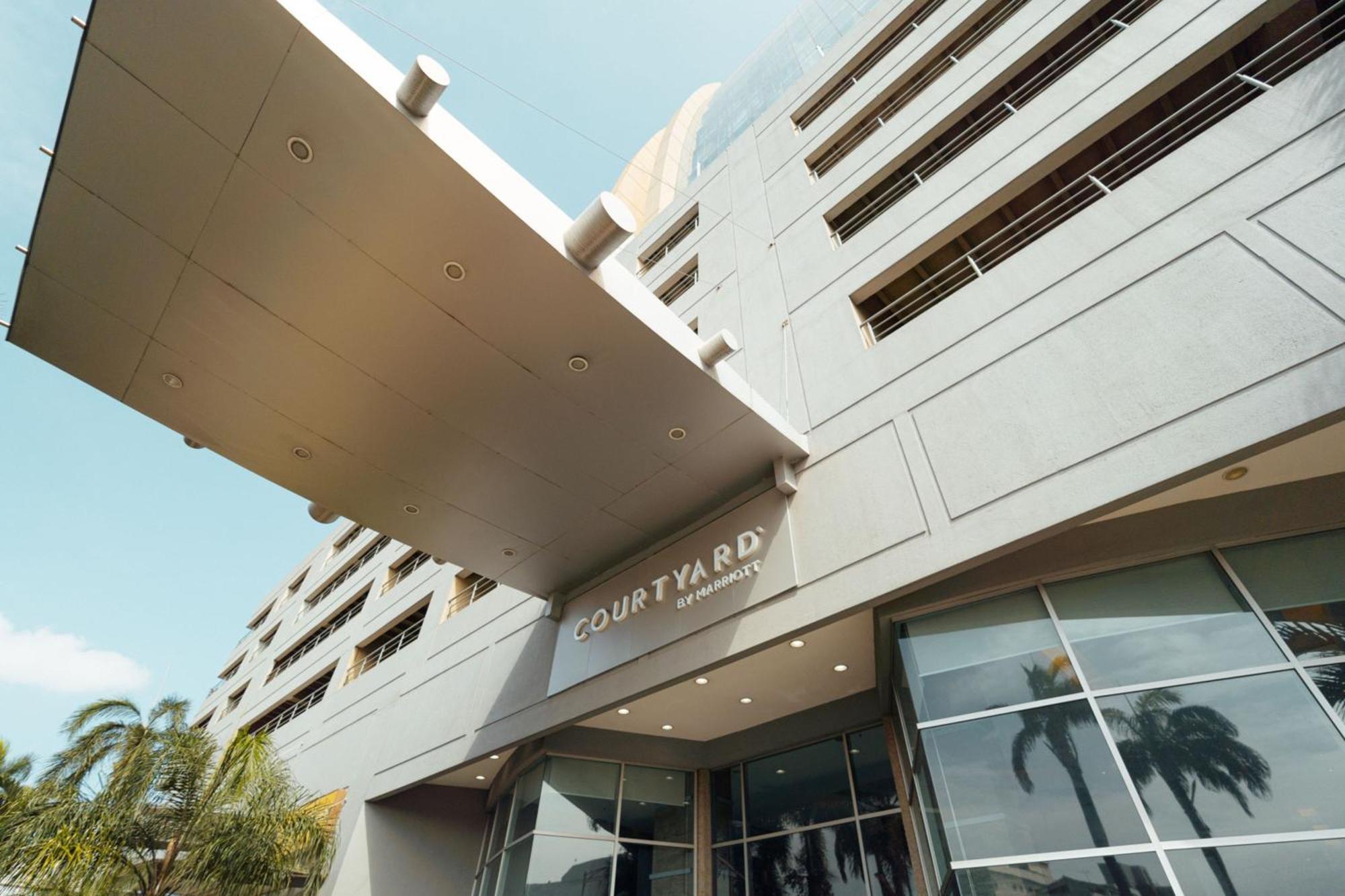 Courtyard By Marriott Guayaquil Hotel Ngoại thất bức ảnh